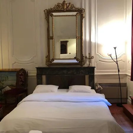 Cosy In Old Center